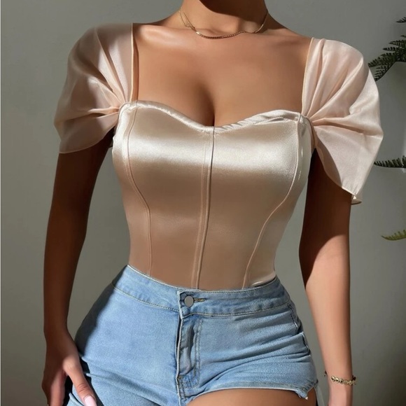 Luxe sweetheart neck satin bodysuit - Picture 13 of 16